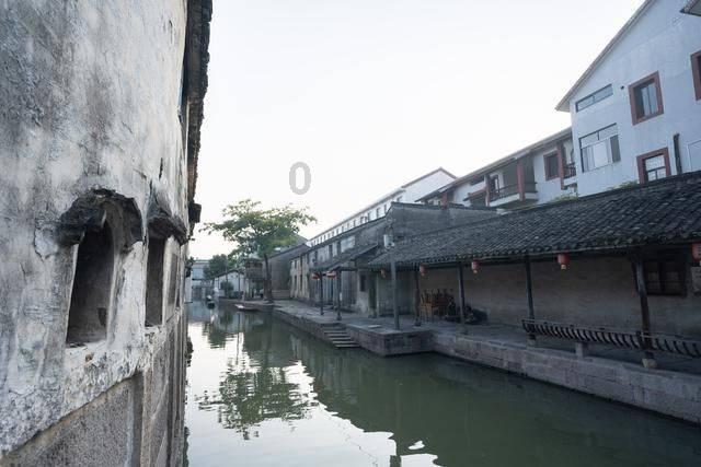 吉鹿力问答社区-专属水银有剧毒,人掉进水银池里会发生什么?的交流平台