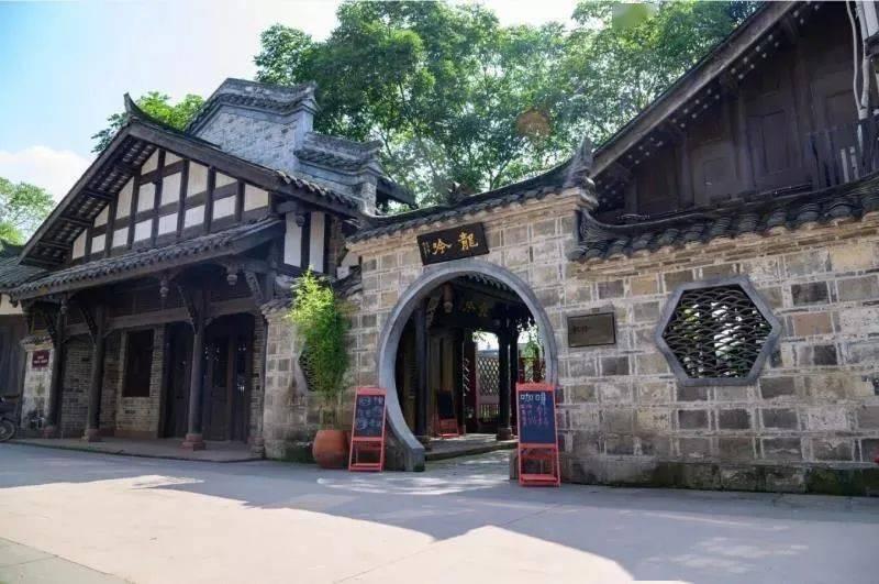 年终奖的理想购车选择，奔腾B70给你全面越级新体验